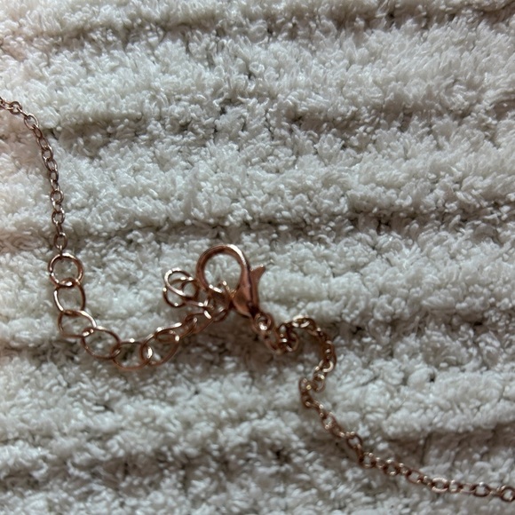 18” Elegant Rose Gold Heart Necklace- Letter K - Picture 6 of 8